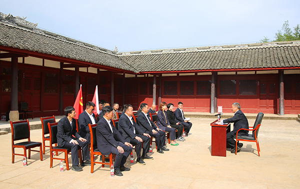 04党委书记李汉东讲党史学习教育党课.jpg