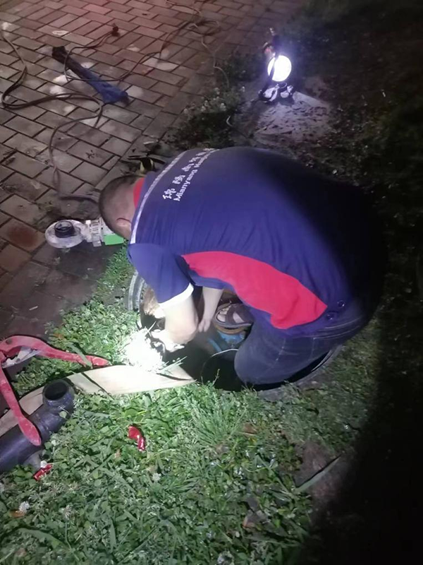 安全保障有力  迅速排故抢险           ——记设备能源部抢修爆管事件.png