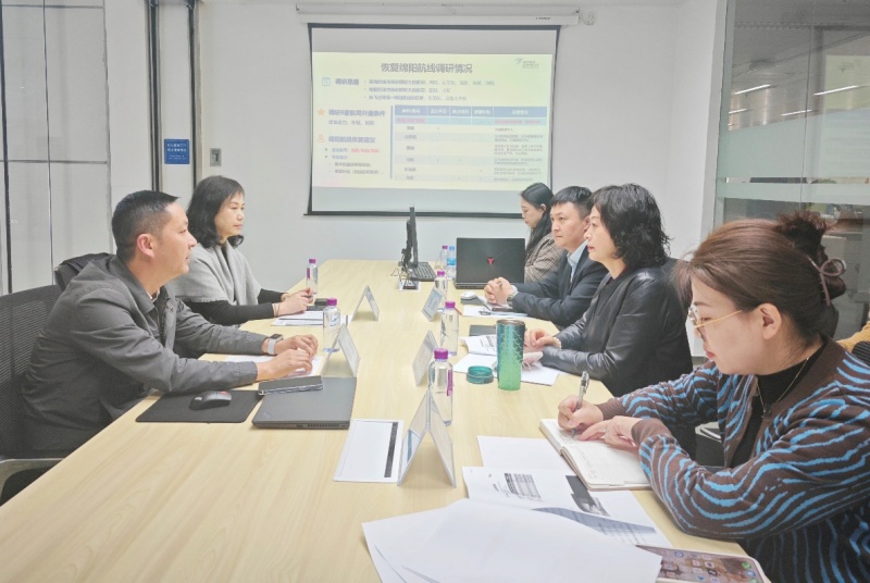 龚勇拜访珠海机场等1_副本.jpg